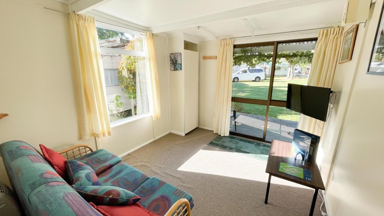 Orere Point Top 10 Holiday Park Auckland Exterior photo